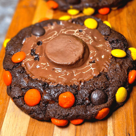 Chocolate PB STUFFED Cup Cookie