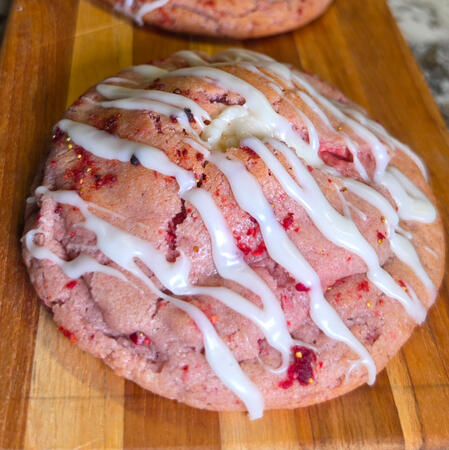 Frosty Pink Drink Cookie